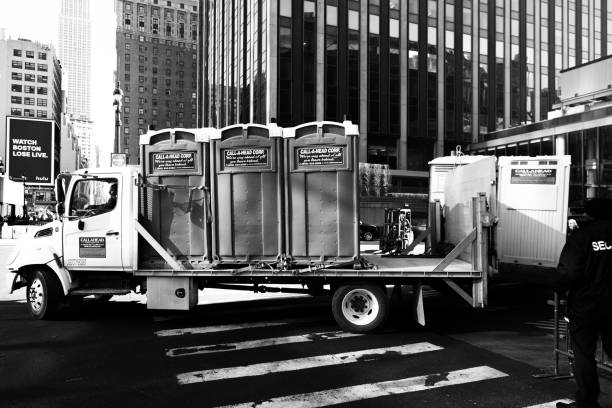 Portable bathroom rental in Springfield, FL